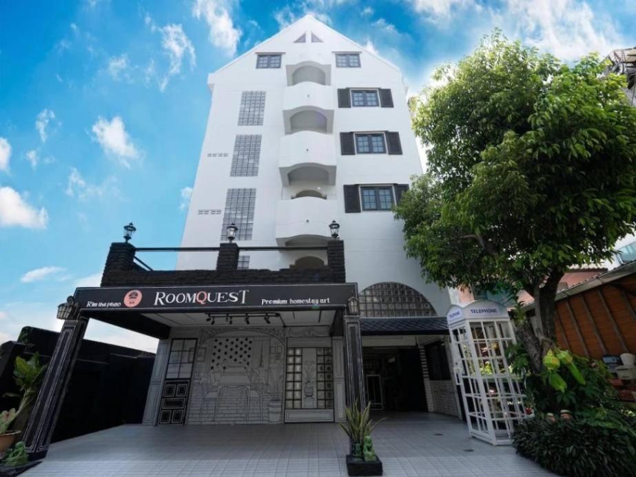 Roomquest Chiang Mai Tha Phae Exterior foto